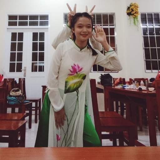 Trần Thị Phượng Nhung 