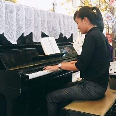 NGUYỄN LÊ HOÀI TRÂM