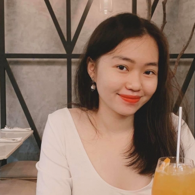 Hà Nữ Thy Trúc