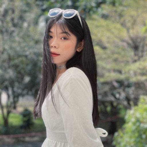 LÝ THUỴ HOÀNG YẾN