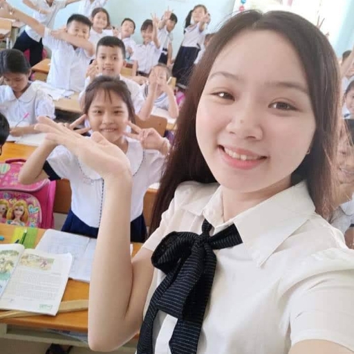 Đinh Nguyễn Hồng Thủy