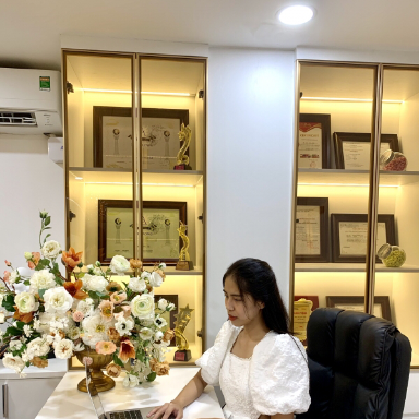 Phạm thị cẩm tú