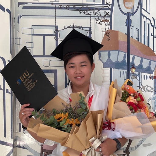Trần Thị Tuyết Trinh