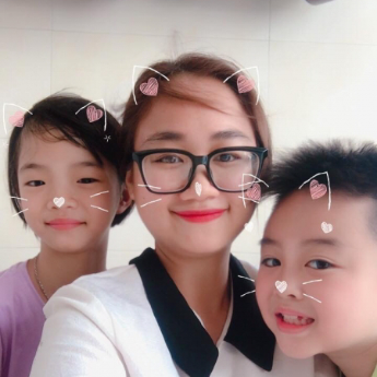 Hoàng thuý hằng