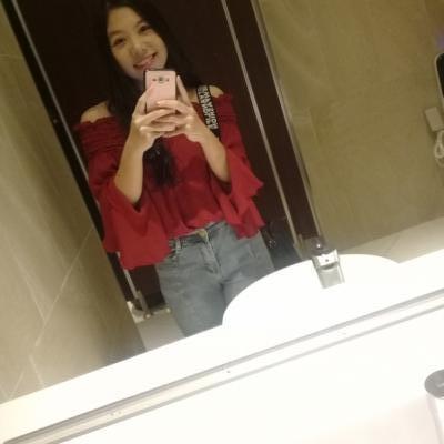 Huỳnh Lê Hạ Vi